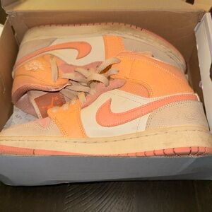 Jordan Nike, one size 6.5 women